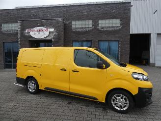 Schade bestelwagen Opel Vivaro-e L3H1 EDITION 50 KWH 2022/6