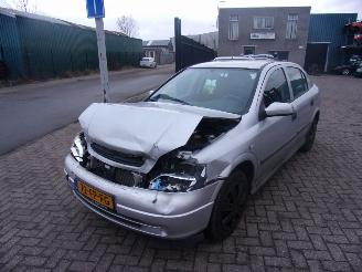Salvage car Opel Astra G (F08/48) Hatchback 1.6 (X16SZR) [55kW] 2000/1