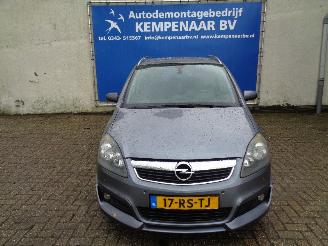 Käytettyjen passenger cars Opel Zafira Zafira (M75) MPV 1.9 CDTI (Z19DT(Euro 4)) [88kW]  (07-2005/...) 2005/6