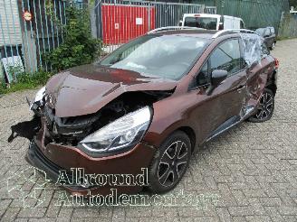 Voiture accidenté Renault Clio Clio IV Estate/Grandtour (7R) Combi 5-drs 0.9 Energy TCE 90 12V (H4B-4=
00(H4B-A4)) [66kW]  (01-2013/...) 2014/3
