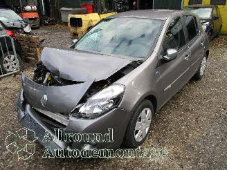 Coche accidentado Renault Clio Clio III (BR/CR) Hatchback 1.5 dCi FAP (K9K-770(K9K-67)) [65kW]  (08-2=
010/12-2014) 2012/9