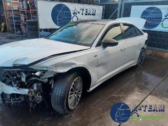 Voiture accidenté Audi A6 A6 (C8), Sedan, 2018 2.0 16V 55 TFSI E Quattro 2021/4