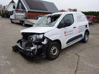 Vaurioauto  passenger cars Peugeot Partner Partner (EF/EU), Van, 2018 1.5 BlueHDi 100 2023/4