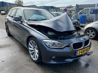 demontáž osobní automobily BMW 3-serie 320d  MINERALGRAU METALLIC (B39) 2013/8