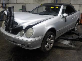 demontáž osobní automobily Mercedes CLK CLK (R208) Cabrio 2.0 200K Evo 16V (M111.956) [120kW]  (06-2000/03-200=
2) 2001/1