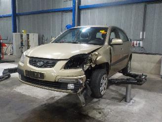 demontáž osobní automobily Kia Rio Rio II (DE) Hatchback 1.4 16V (G4EE) [71kW]  (03-2005/12-2011) 2008/7