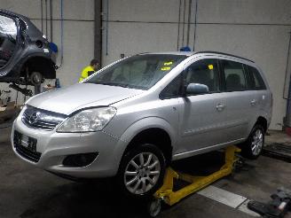 Auto incidentate Opel Zafira Zafira (M75) MPV 1.8 16V Ecotec (Z18XER(Euro 4)) [103kW]  (07-2005/04-=
2015) 2008