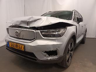 uszkodzony samochody osobowe Volvo XC40 XC40 (XZ) Recharge AWD (EAD3.1) [300kW]  (11-2020/...) 2020/11