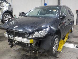 škoda osobní automobily Peugeot 308 308 SW (L4/L9/LC/LJ/LR) Combi 5-drs 1.6 BlueHDi 120 (DV6FC(BHZ)) [88kW=
]  (03-2014/12-2021) 2015
