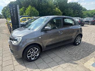 occasion passenger cars Renault Twingo R80 Collection 2022/1