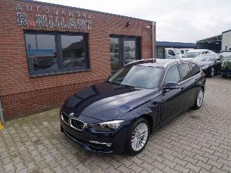 damaged passenger cars BMW 3-serie 320 touring xdrive 2017/3
