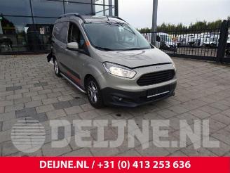 Purkuautot passenger cars Ford Courier  2015/5