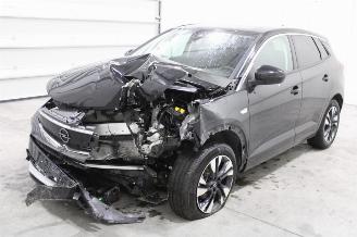 damaged passenger cars Opel Grandland X 2022/11