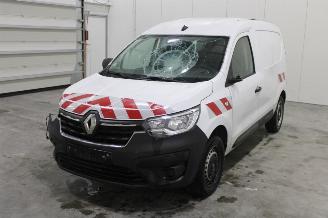 damaged passenger cars Renault Express  2021/10