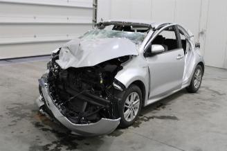 uszkodzony samochody osobowe Toyota Yaris  2020/11