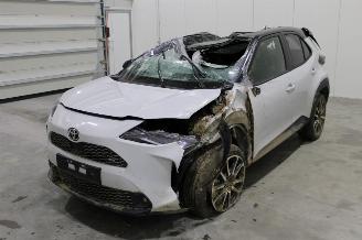 damaged passenger cars Toyota Yaris Cross  2023/10
