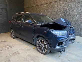 Vaurioauto  passenger cars Ssang yong XLV XLV SUV 1.6 e-XGi 16V 2WD SUV  Benzine 1.597cc 94kW FWD 2017/5