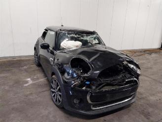 Damaged car Mini Cooper Mini (F56), Hatchback 3-drs, 2013 1.5 12V Cooper 2019/7