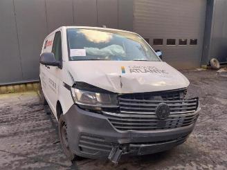 Vaurioauto  passenger cars Volkswagen Transporter Transporter T6, Van, 2015 2.0 TDI 150 2022/2