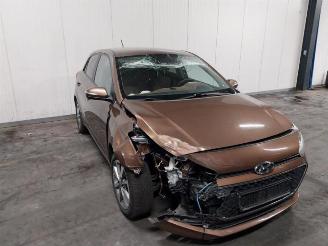 damaged passenger cars Hyundai I-20 i20 (GBB), Hatchback, 2014 1.2i 16V 2016/2