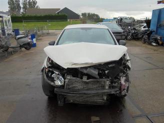 uszkodzony samochody osobowe Seat Ibiza Ibiza IV (6J5), Hatchback 5-drs, 2008 / 2017 1.6 TDI 90 2011/9