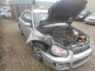 Damaged car Subaru Impreza  2004/1
