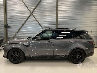 Damaged car Land Rover Range Rover HSE/MINIMALE SCHADE/PANO/LED/CAMERA/LUCHTVERING/FULL-ASSIST/VOL! 2018/8