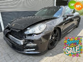 Damaged car Porsche Panamera 3.6 4 AUT/PANO/BOSE/XENON/CAMERA/LEDER 2011/9
