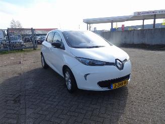 damaged passenger cars Renault Zoé Q210 Zen  Quickcharge     ex accu 2015/1