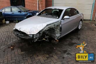 uszkodzony samochody osobowe BMW 3-serie E93 330i 2007/11