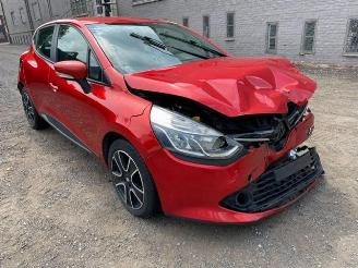 Vaurioauto  passenger cars Renault Clio EXPRESSION 2014/4