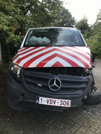 Voiture accidenté Mercedes Vito VITO 119 CDI 2018/7