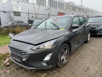 Salvage car Ford Focus Focus 4 Wagon, Combi, 2018 1.0 Ti-VCT EcoBoost 12V 125 2019