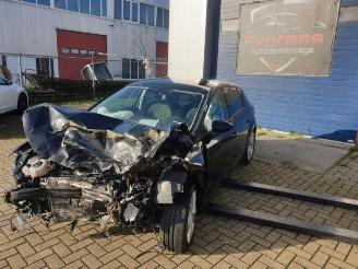 Voiture accidenté Seat Leon Leon (5FB), Hatchback 5-drs, 2012 1.4 TSI ACT 16V 2017