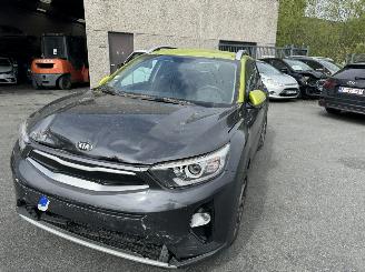 Vaurioauto  passenger cars Kia Stonic  2019/6
