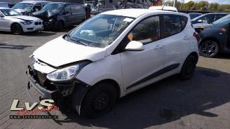damaged passenger cars Hyundai I-10 i10 (B5), Hatchback, 2013 / 2019 1.0 12V 2015/9