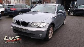 Coche siniestrado BMW 1-serie 1 serie (E87/87N), Hatchback 5-drs, 2003 / 2012 116i 1.6 16V 2005/1