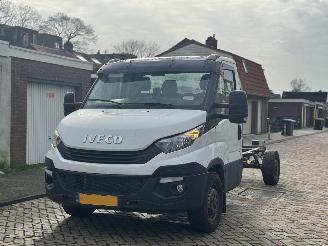 Vaurioauto  passenger cars Iveco Daily iveco daily 2.3 oprijwagen AUTOMAAT 2017/1