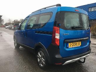 Vaurioauto  passenger cars Dacia Dokker 1.2tce 85kw stepway 2015/6
