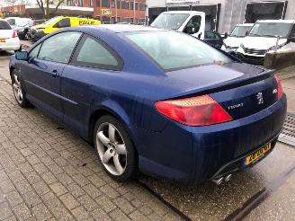 Peugeot 407 2.7HDI V6 Aut. Coupe picture 5